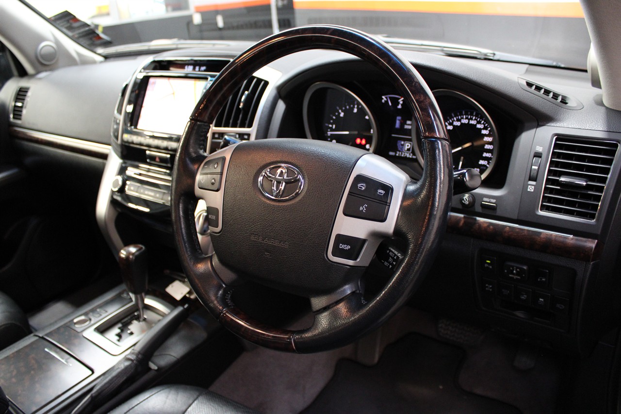 2012 Toyota Land Cruiser