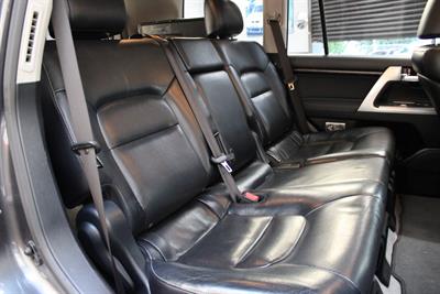 2012 Toyota Land Cruiser - Thumbnail