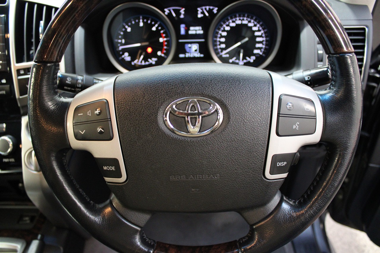 2012 Toyota Land Cruiser