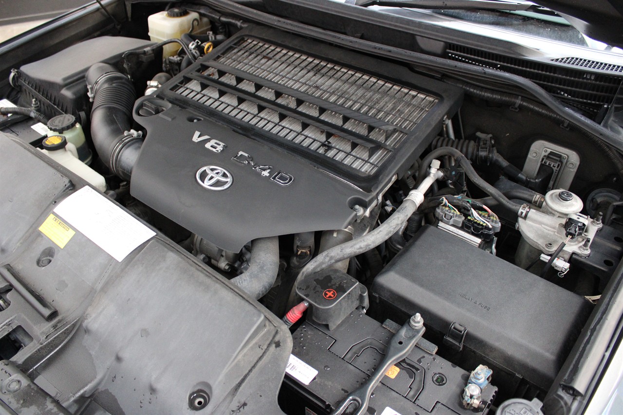 2012 Toyota Land Cruiser