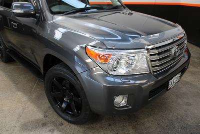 2012 Toyota Land Cruiser - Thumbnail