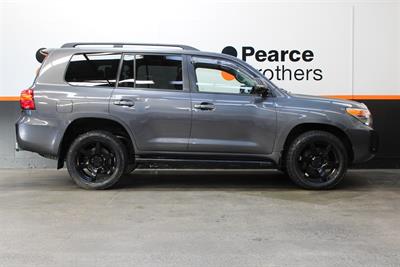 2012 Toyota Land Cruiser - Thumbnail