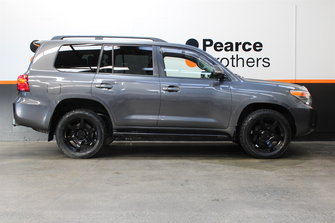 2012 Toyota Land Cruiser