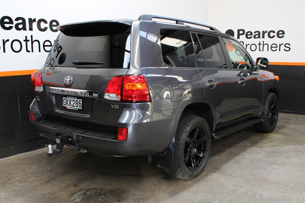 2012 Toyota Land Cruiser