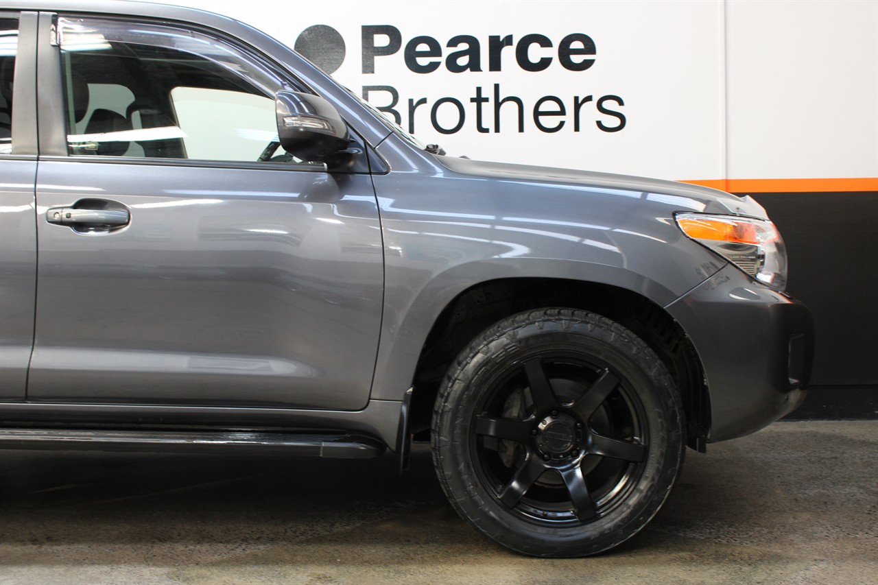 2012 Toyota Land Cruiser