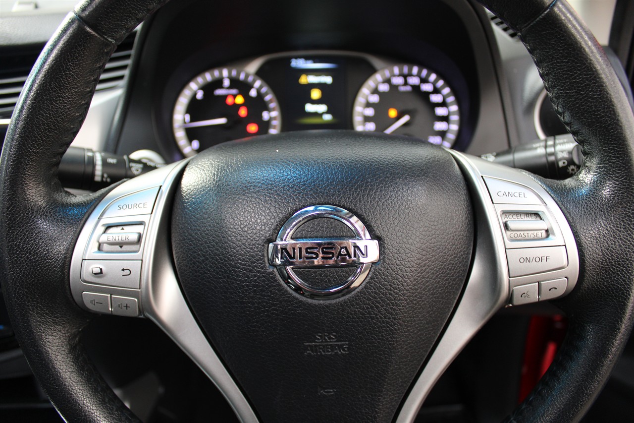 2015 Nissan Navara