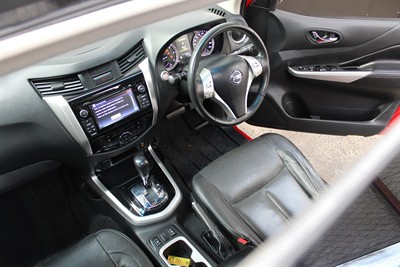 2015 Nissan Navara - Thumbnail