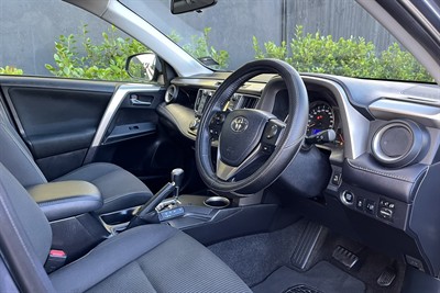 2014 Toyota RAV4 - Thumbnail