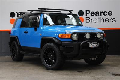 2011 Toyota FJ CRUISER - Image Coming Soon