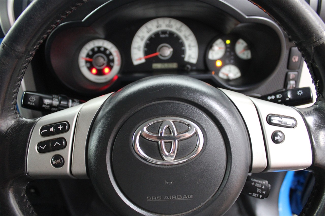 2011 Toyota FJ CRUISER