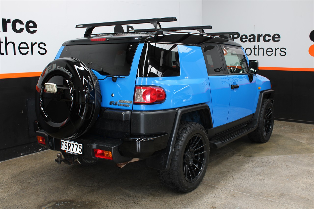2011 Toyota FJ CRUISER