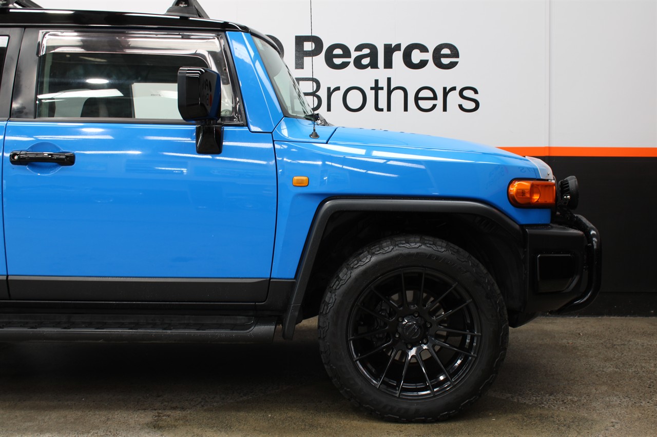 2011 Toyota FJ CRUISER
