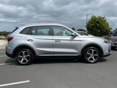 2025 MG ZS - Thumbnail