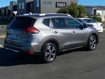 2022 Nissan X-Trail - Thumbnail