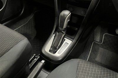 2016 Suzuki Swift - Thumbnail