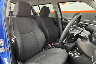 2016 Suzuki Swift - Thumbnail