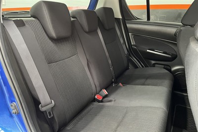 2016 Suzuki Swift - Thumbnail