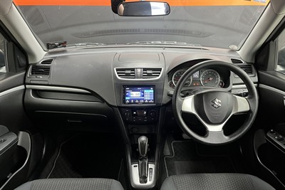 2016 Suzuki Swift - Thumbnail