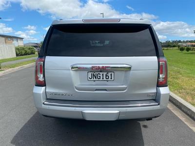 2015 GMC YUKON - Thumbnail