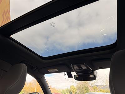 2022 Volvo Xc40 - Thumbnail