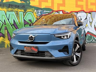 2022 Volvo Xc40 - Thumbnail