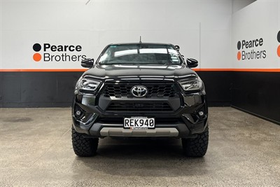 2025 Toyota Hilux - Thumbnail