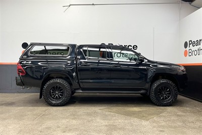 2025 Toyota Hilux - Thumbnail