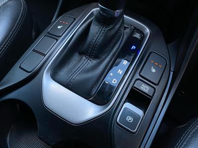 2015 Hyundai SANTA FE - Thumbnail