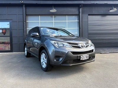 2013 Toyota RAV4 - Thumbnail