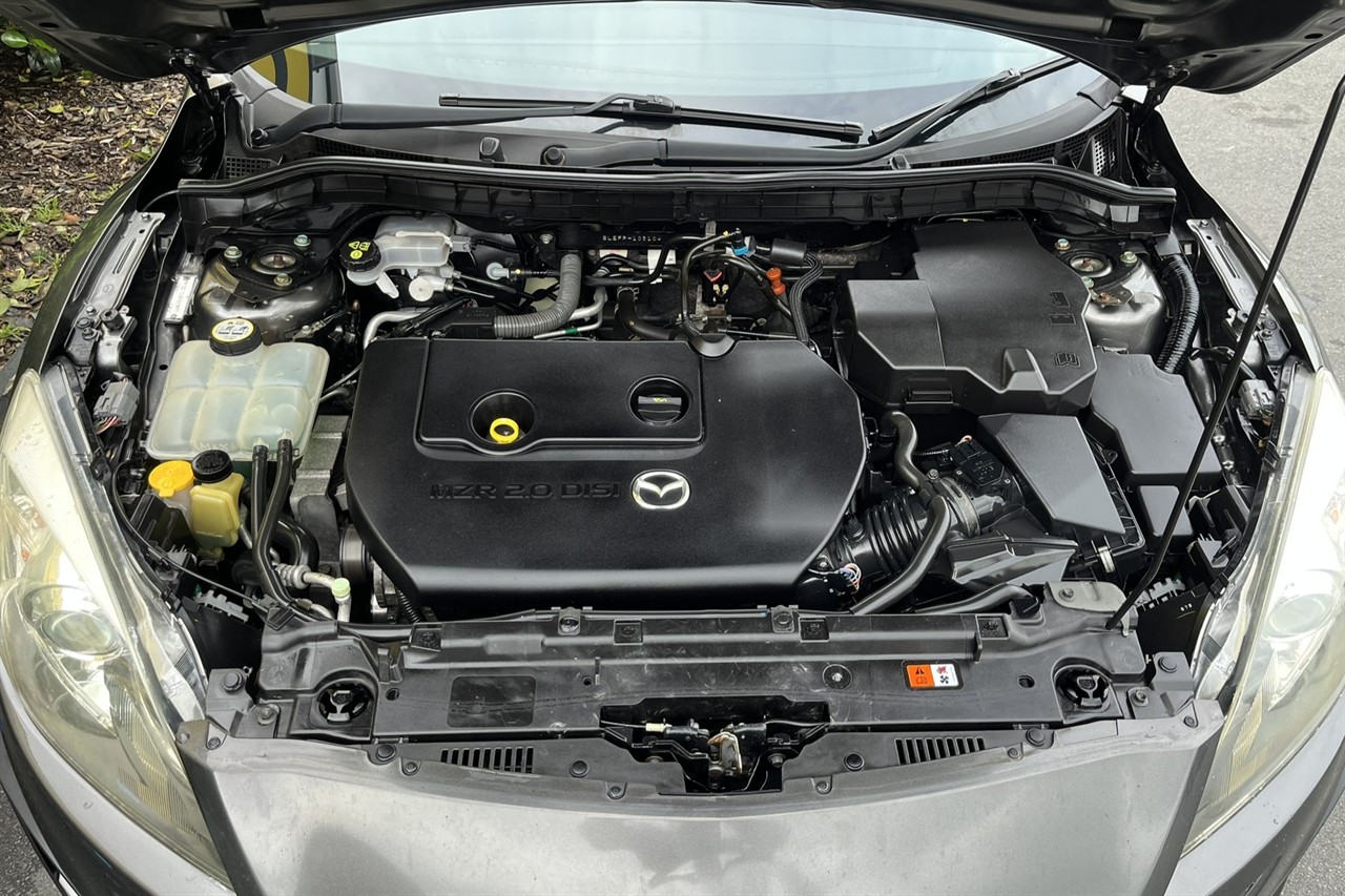 2010 Mazda Axela