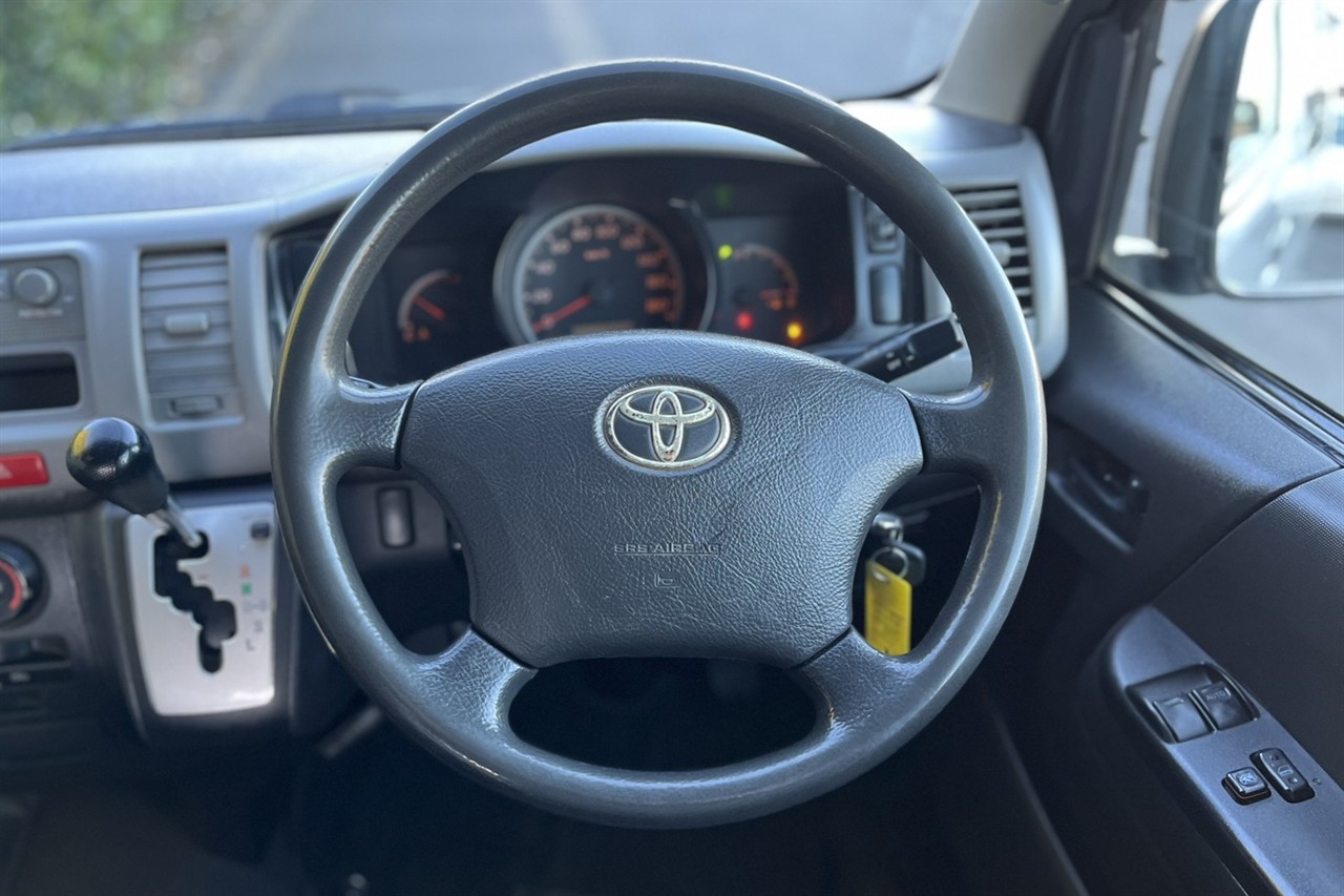 2011 Toyota Hiace