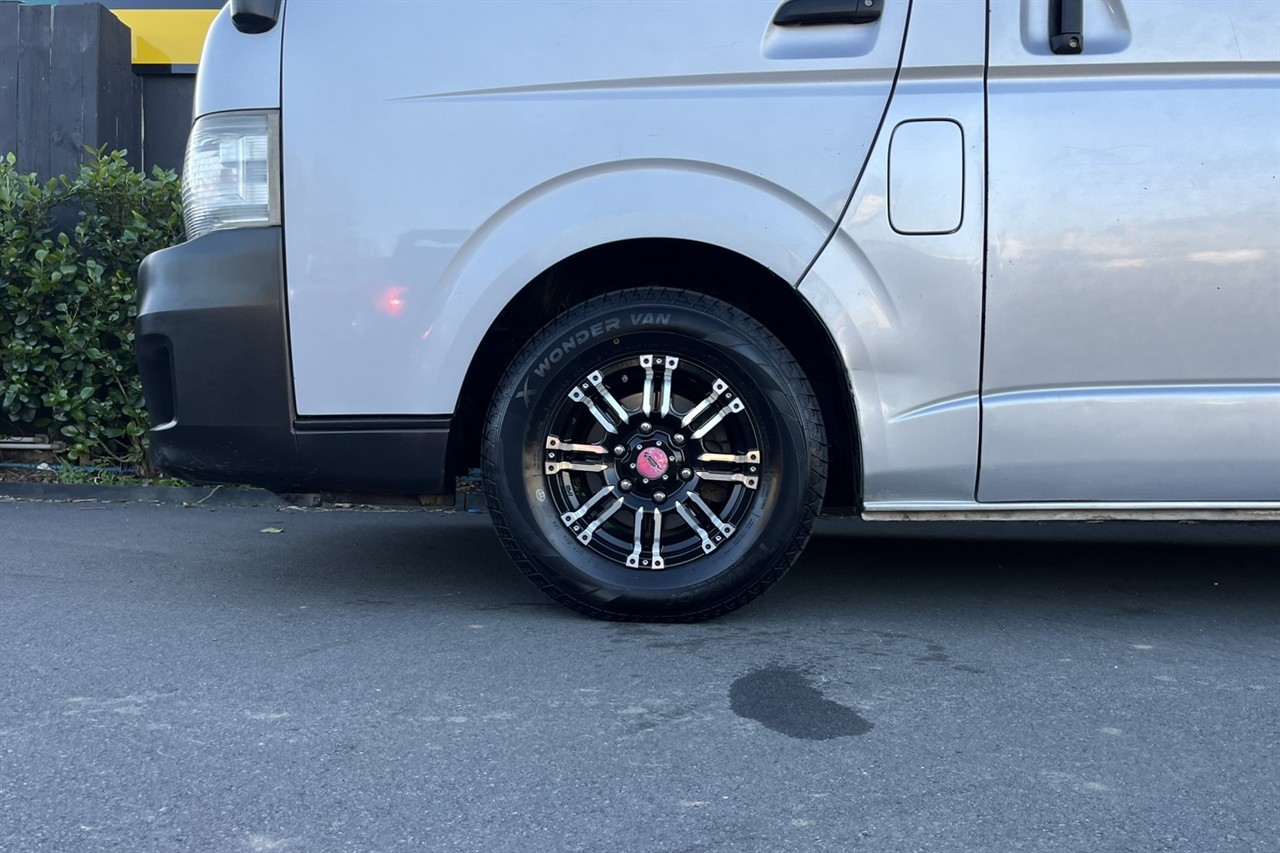 2011 Toyota Hiace