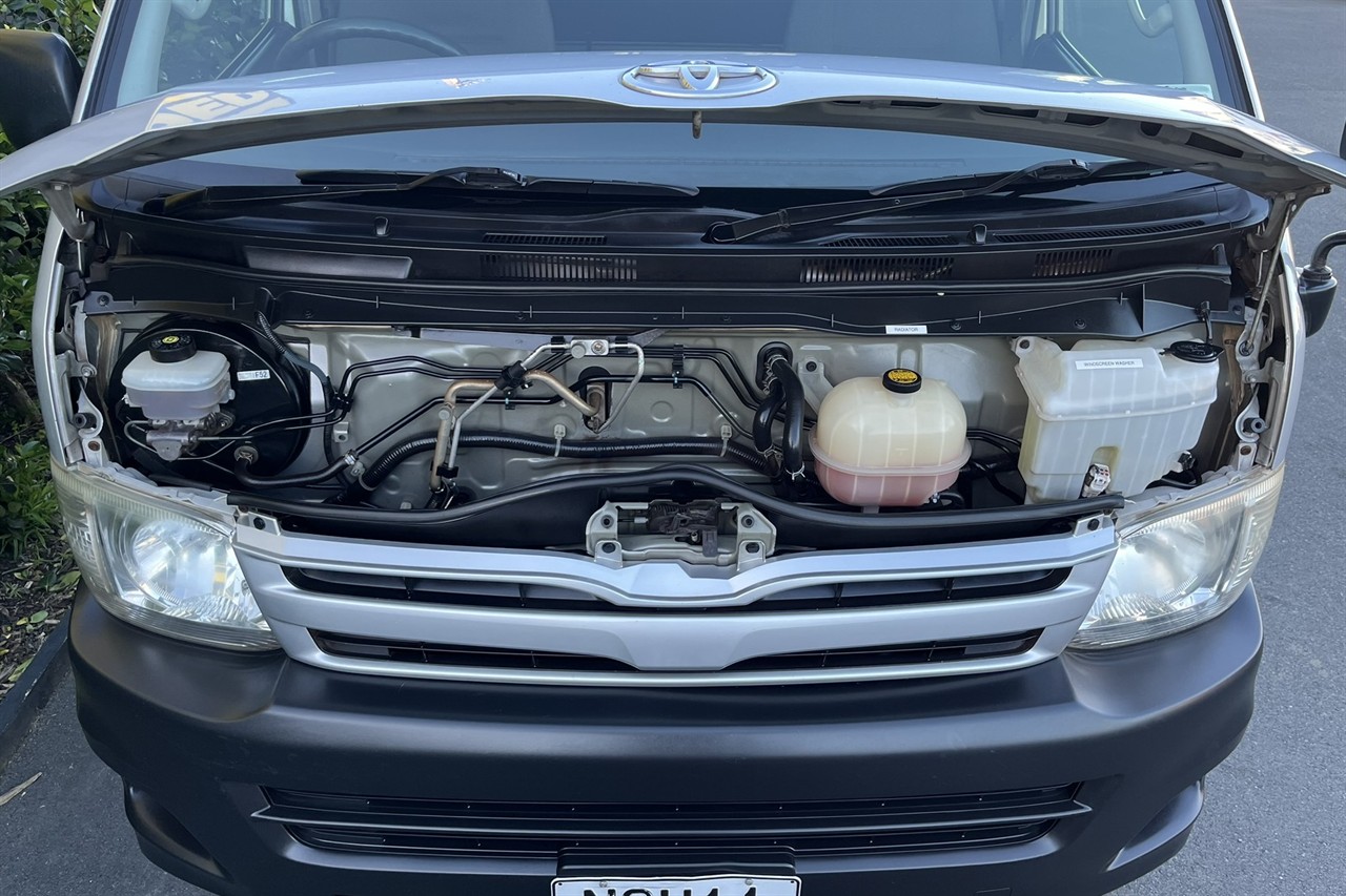 2011 Toyota Hiace