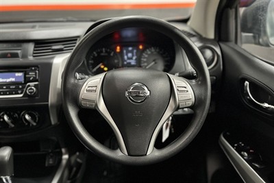 2019 Nissan Navara - Thumbnail