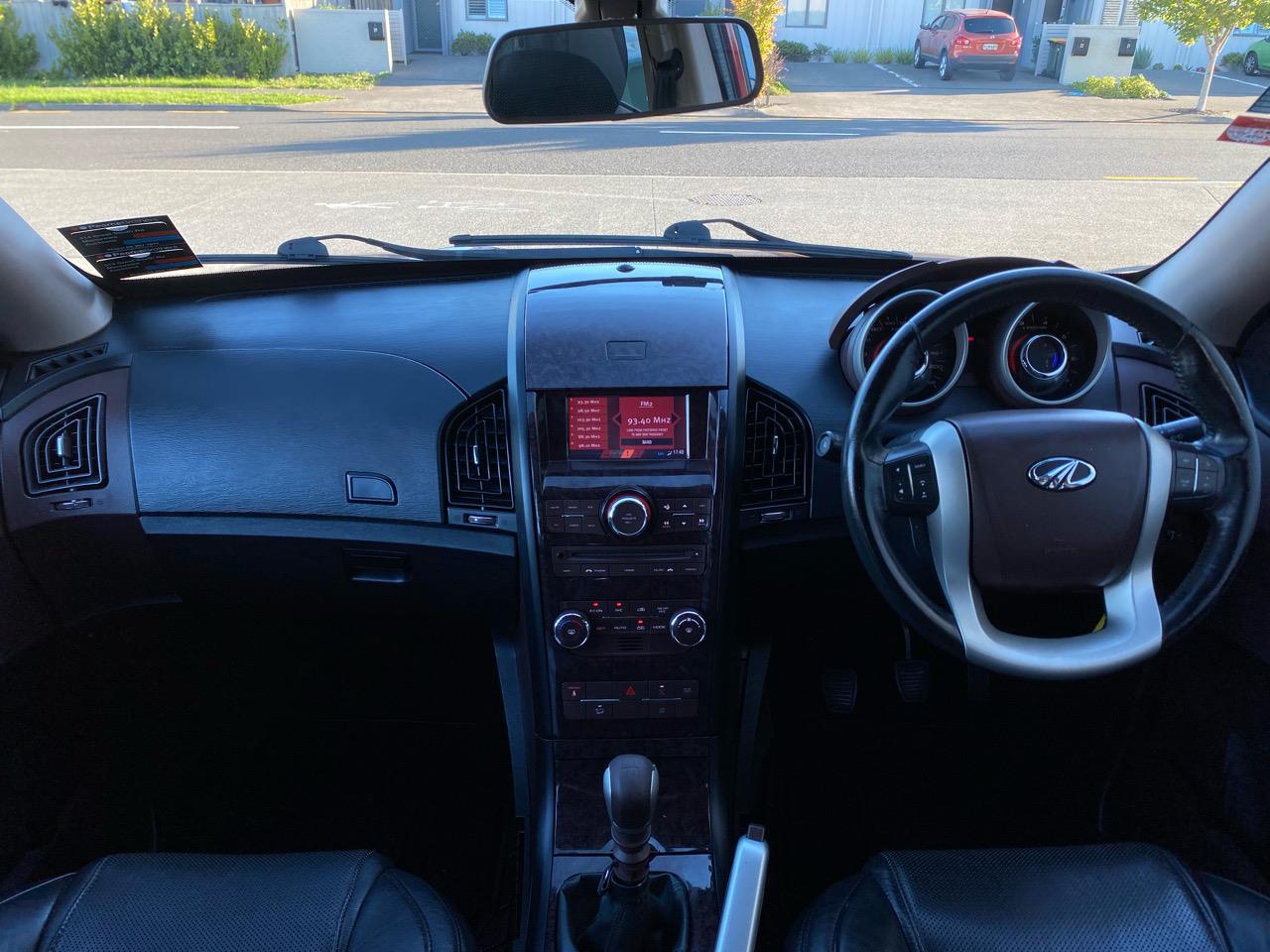 2014 Mahindra XUV500