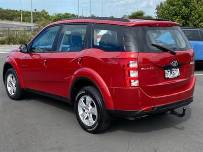 2014 Mahindra XUV500 - Thumbnail