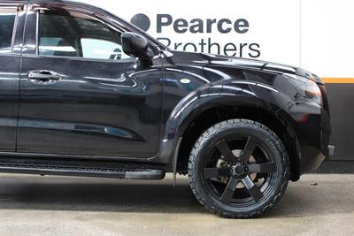 2021 Nissan Navara - Thumbnail