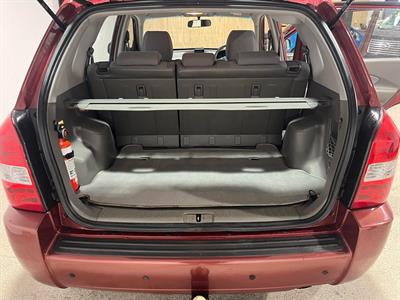 2006 Hyundai Tucson - Thumbnail