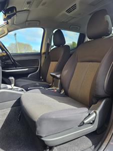 2020 Mitsubishi Triton - Thumbnail