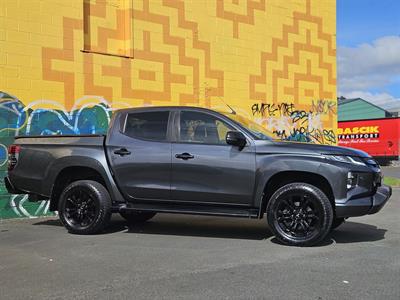 2020 Mitsubishi Triton - Thumbnail