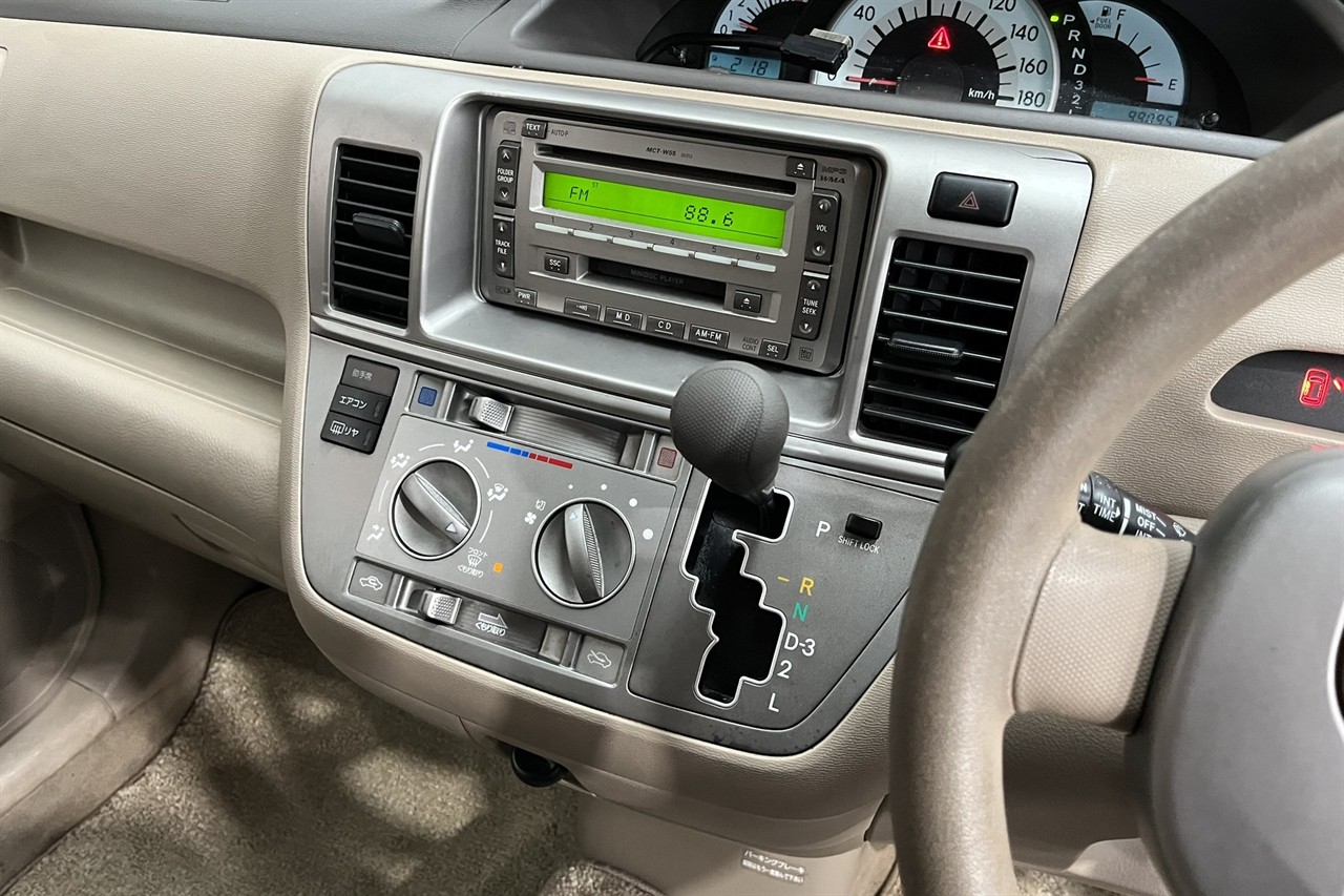 2006 Toyota RAUM