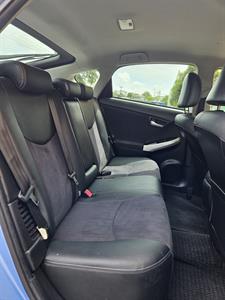 2012 Toyota Prius - Thumbnail