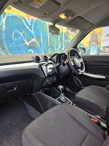 2024 Suzuki Swift - Thumbnail
