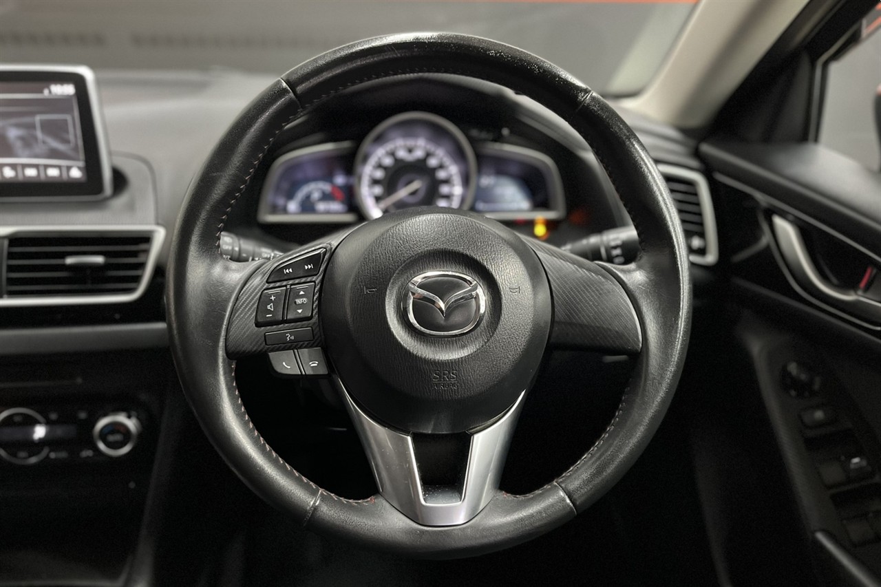 2014 Mazda Axela