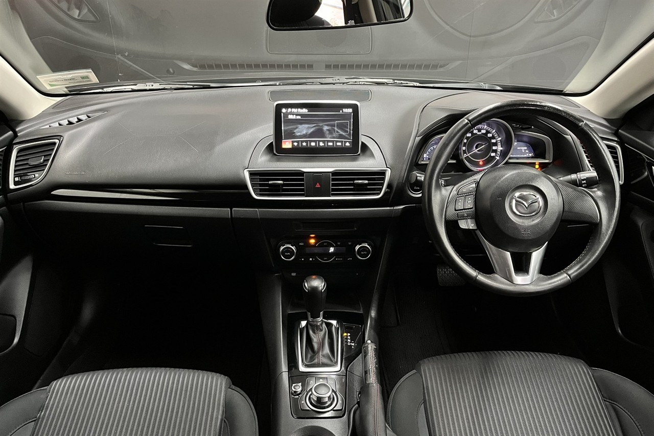 2014 Mazda Axela