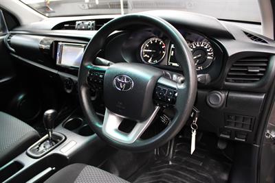 2020 Toyota Hilux - Thumbnail