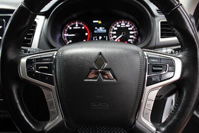 2022 Mitsubishi Triton - Thumbnail