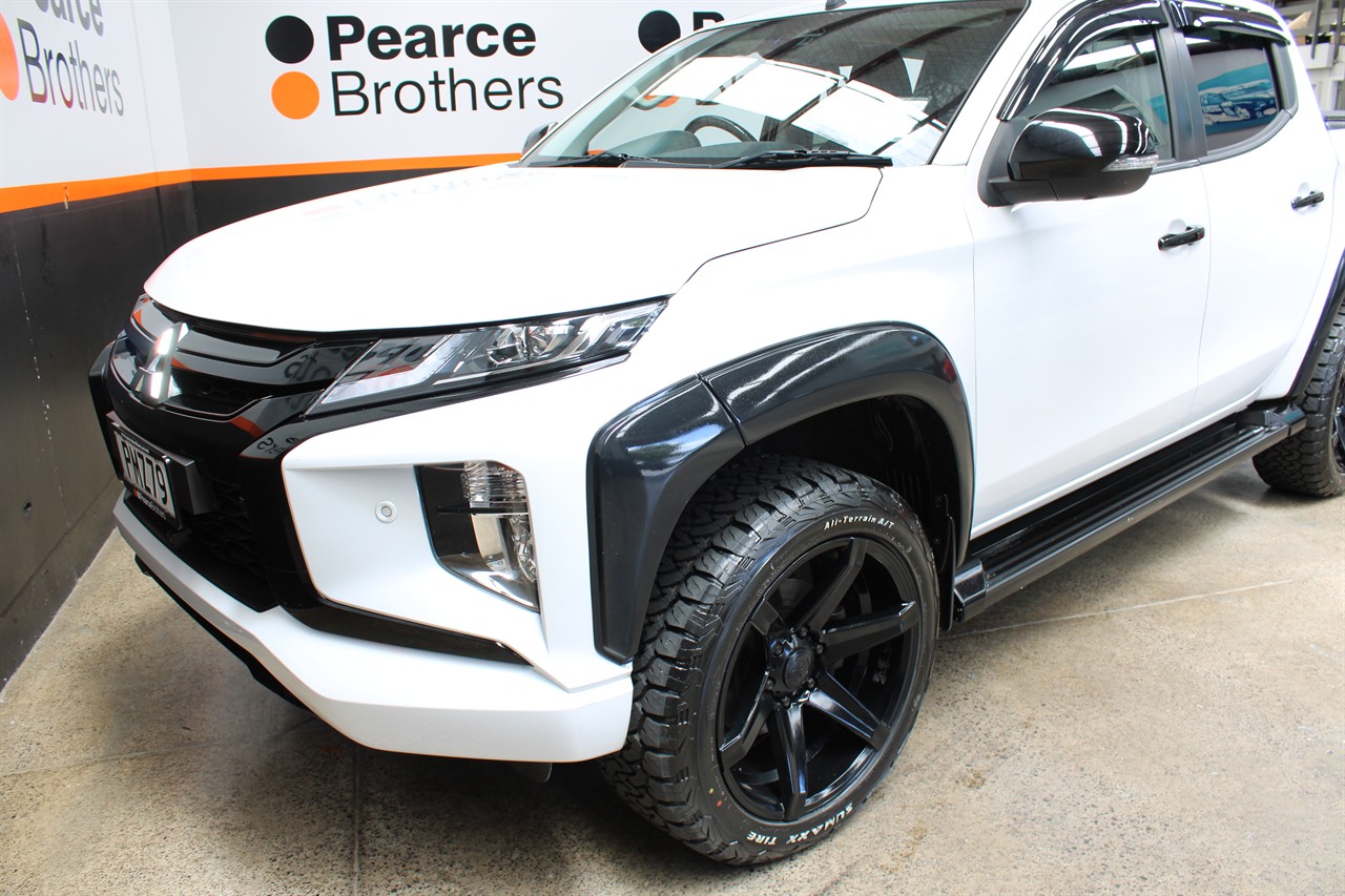 2022 Mitsubishi Triton