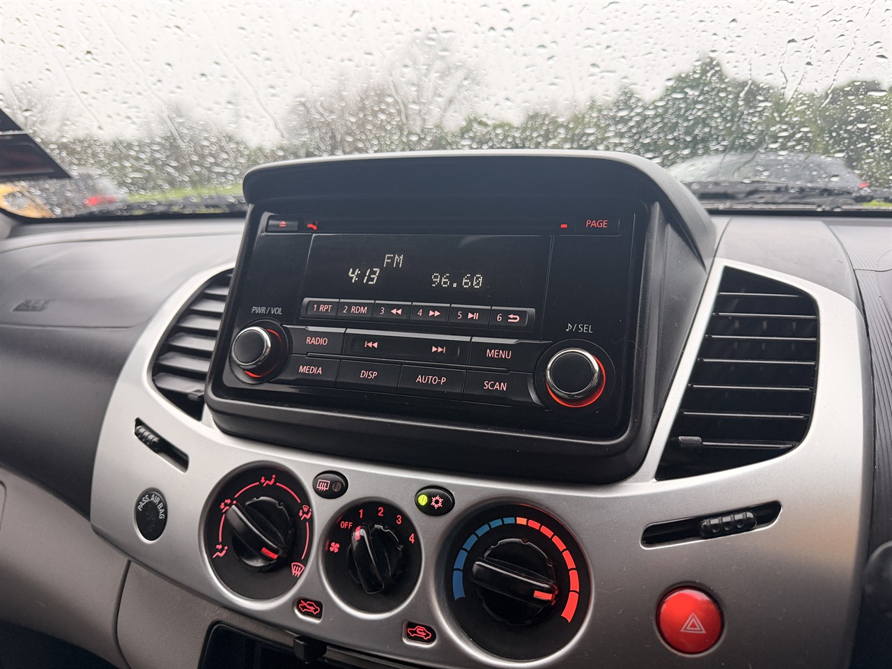 2014 Mitsubishi Triton