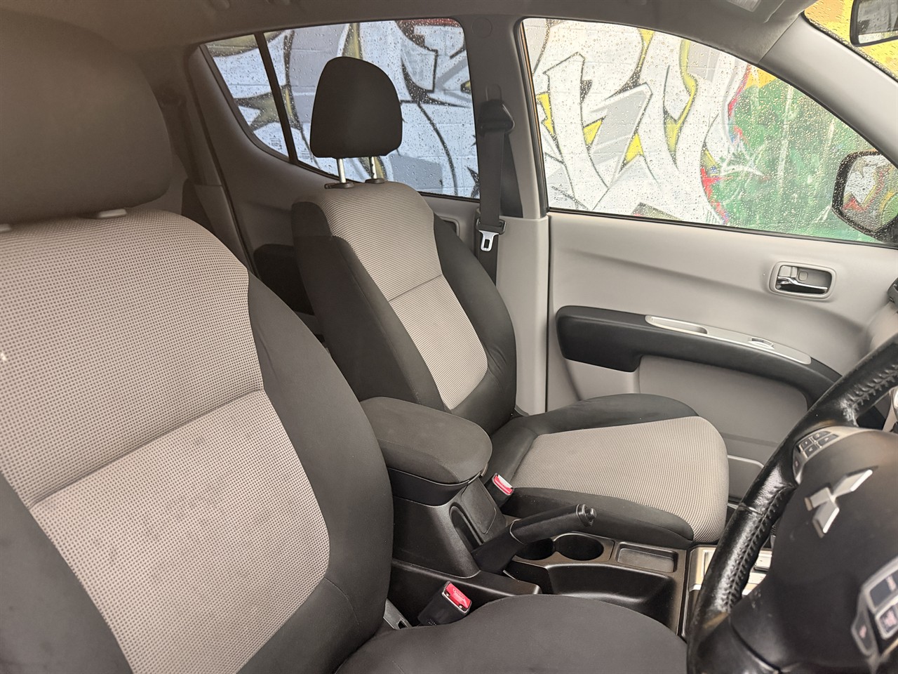 2014 Mitsubishi Triton
